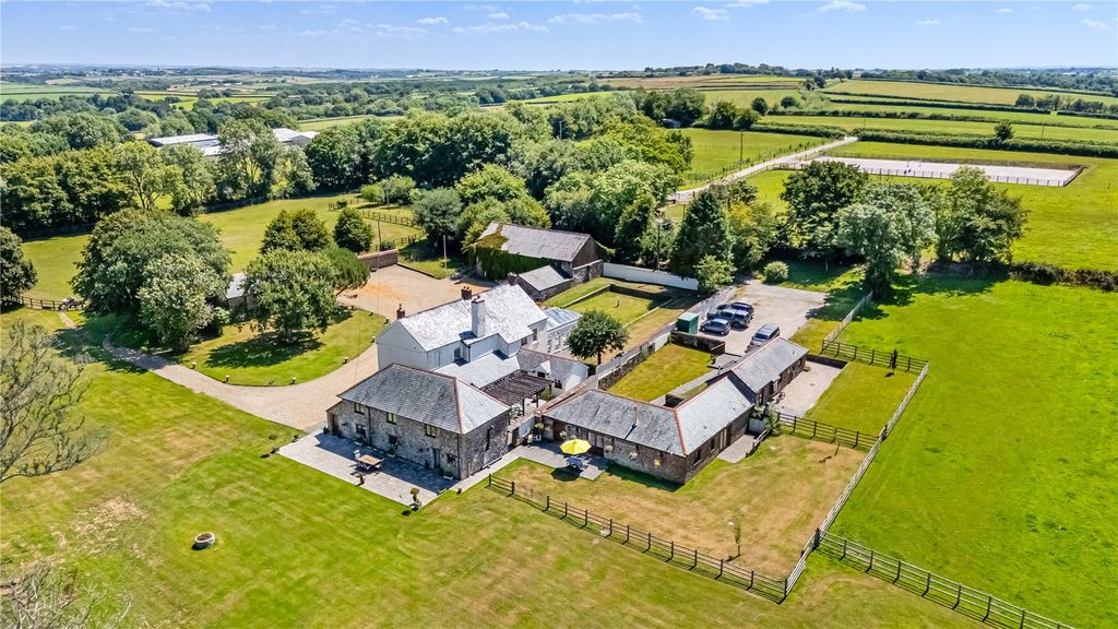 Property photo 2 of 27 Aerial