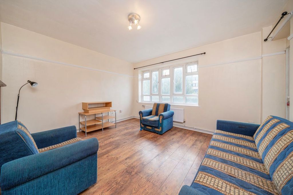 Property photo 2 of 7