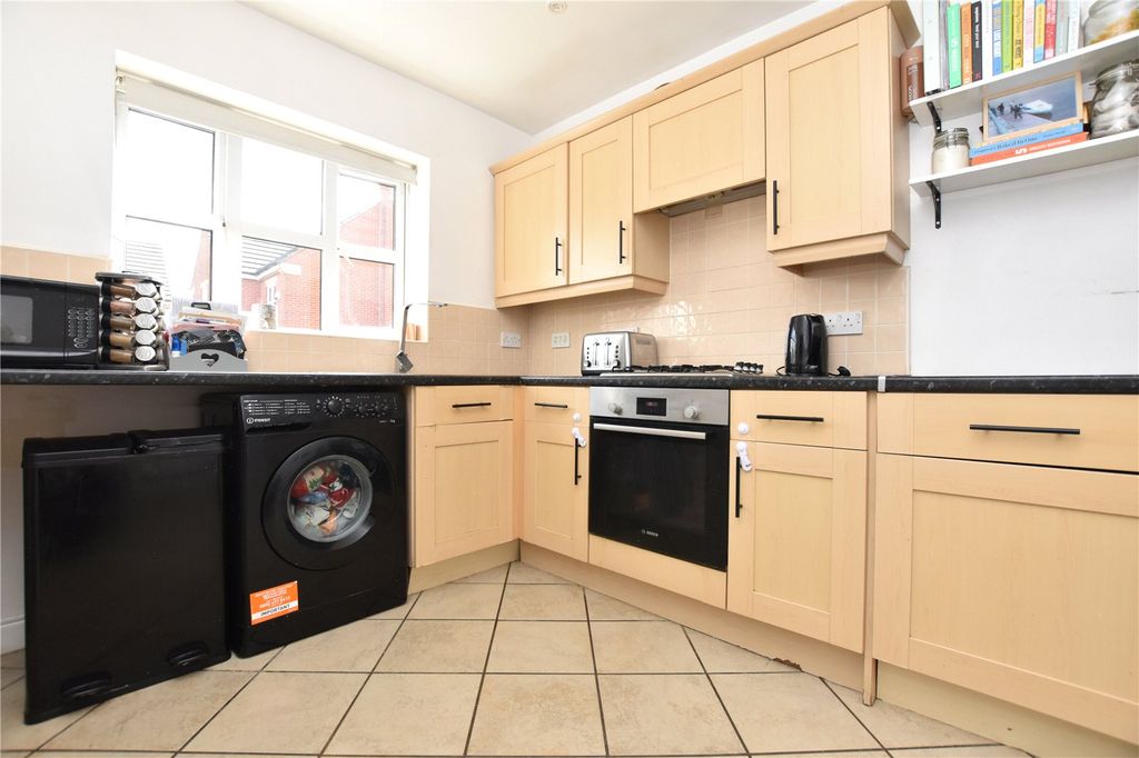 Property photo 2 of 19 Picture No. 04