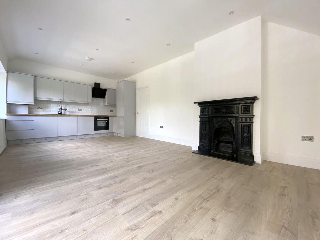 Property photo 2 of 13 Img_3565.Jpg