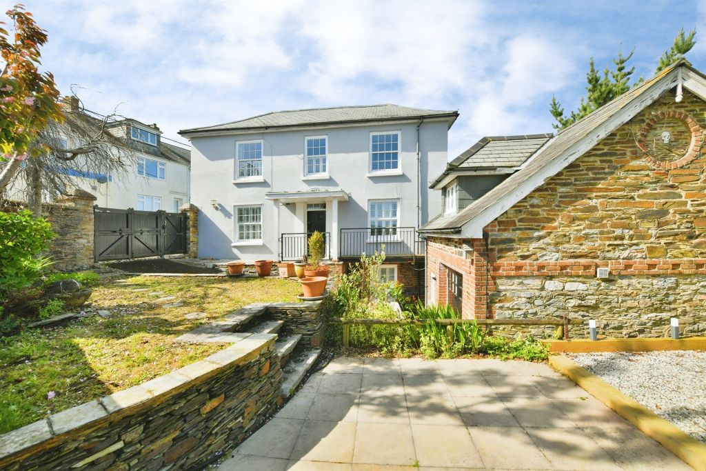 Property photo 1 of 22