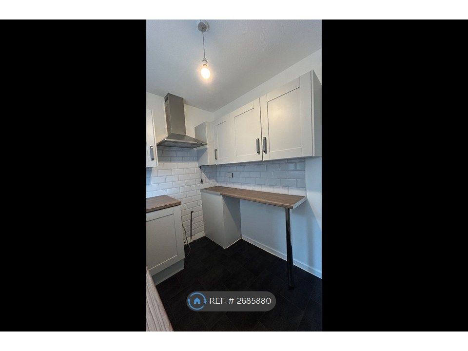 Property photo 2 of 16 Kitchen