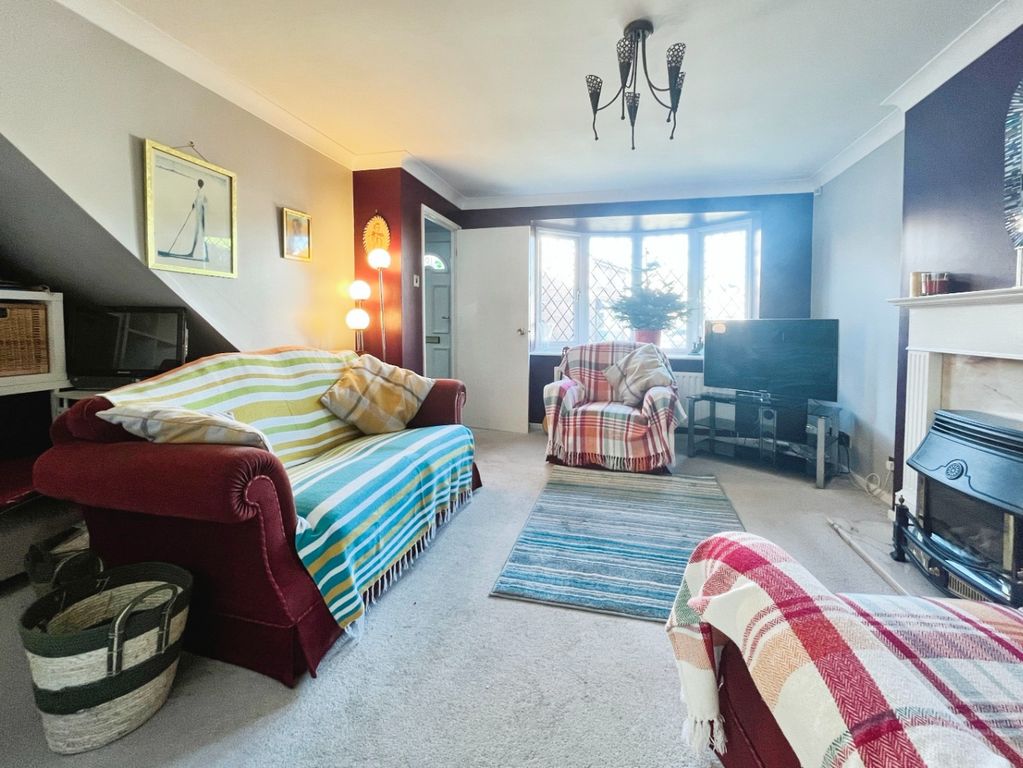 Property photo 3 of 16 3717937