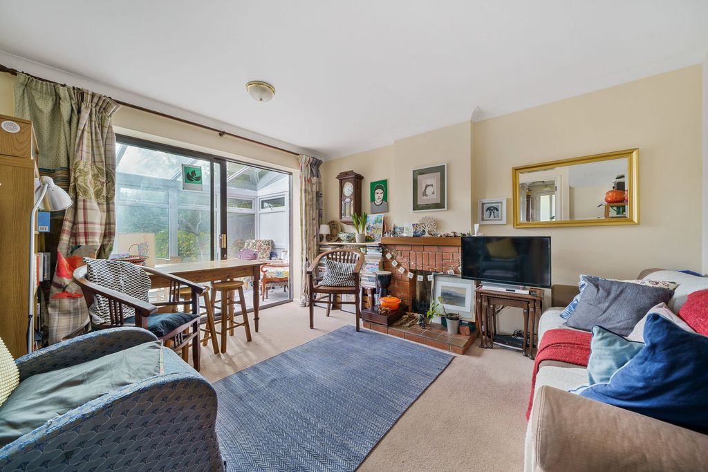 Property photo 3 of 13