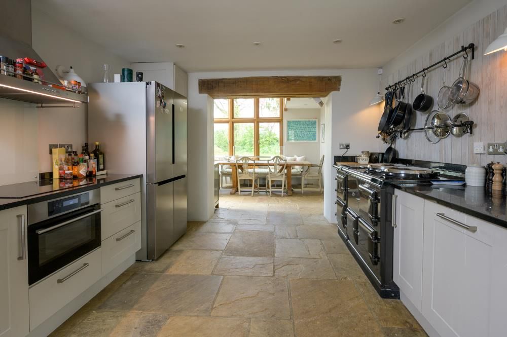 Property photo 3 of 29 Image