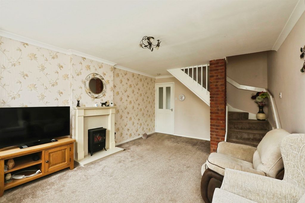 Property photo 2 of 7