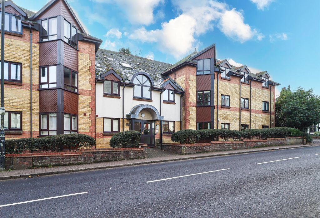 Property photo 2 of 9 External