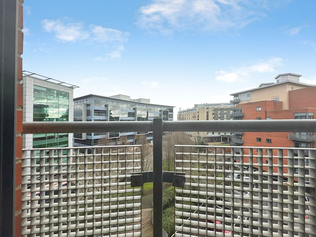 Property photo 3 of 9 Picture No. 21