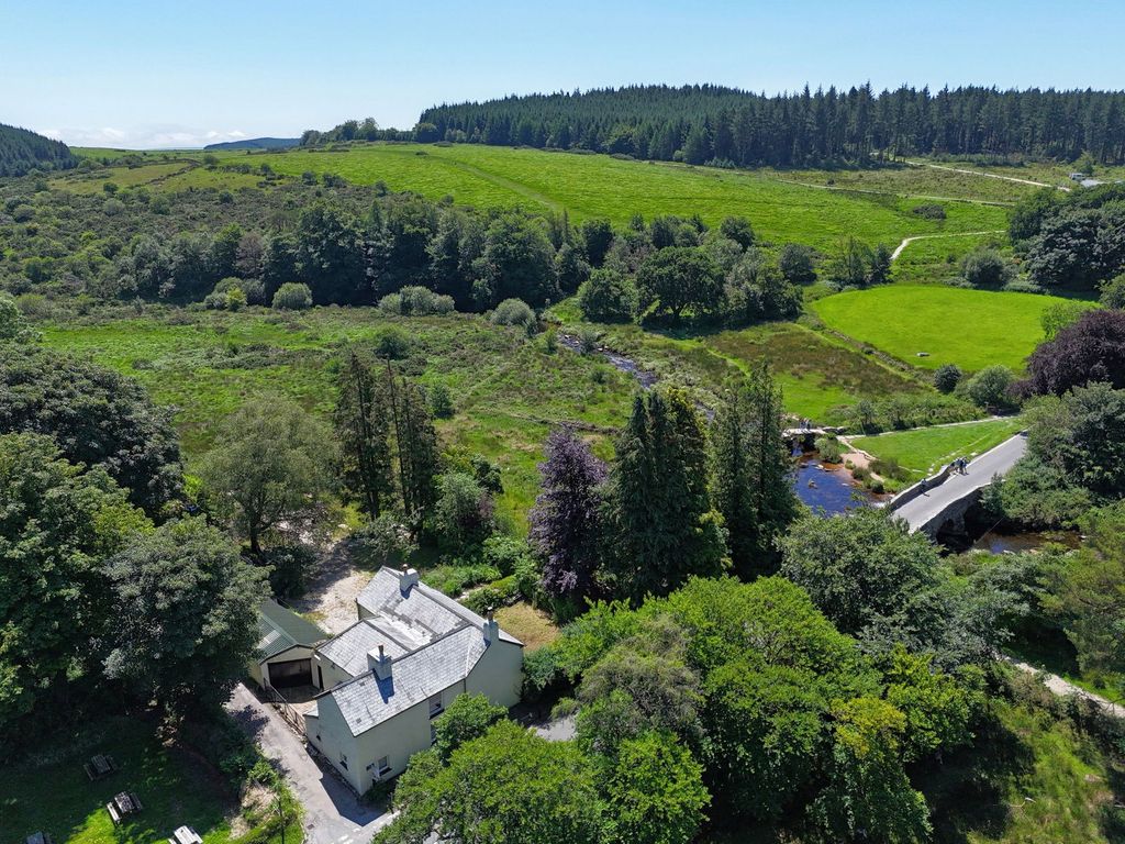 Property photo 1 of 43