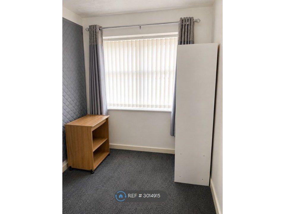 Property photo 2 of 11 Bedroom