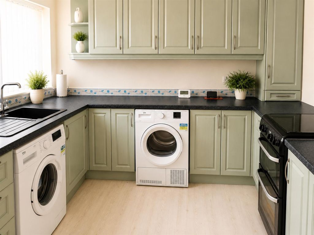 Property photo 3 of 5 8Ca4606c-7A59-4136-93F3-ce45623Ea481.Png