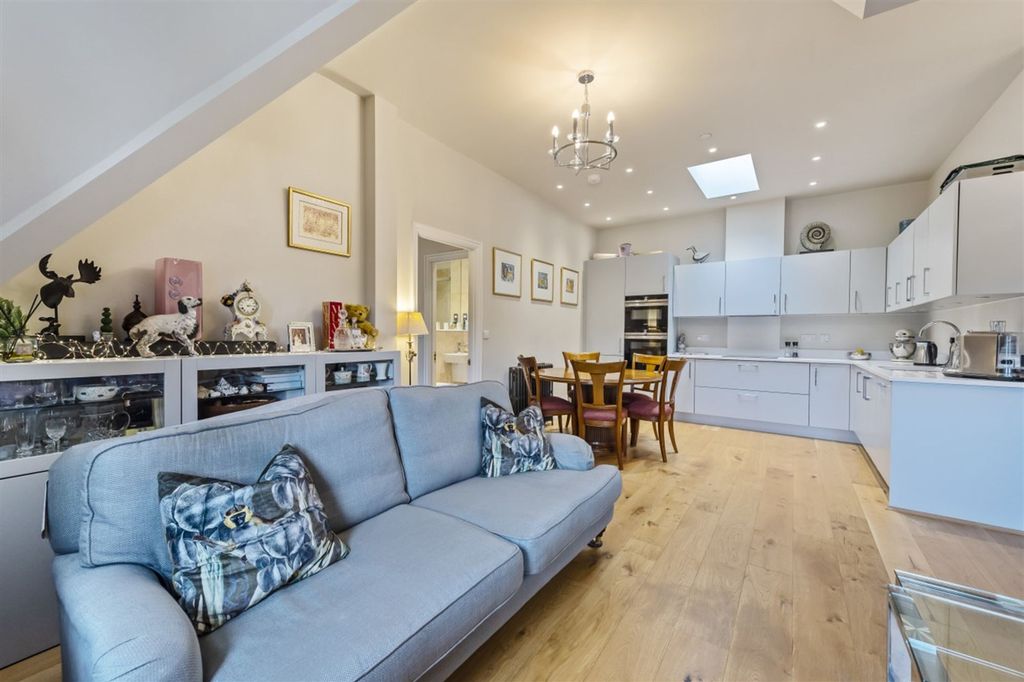Property photo 2 of 18 Open Plan Living