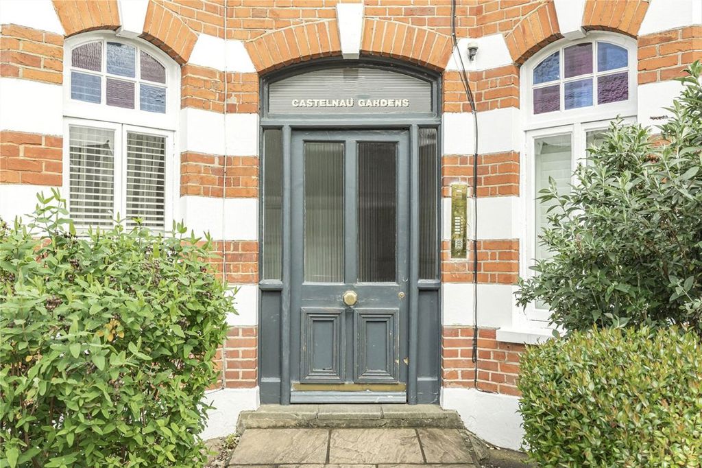 Property photo 2 of 9