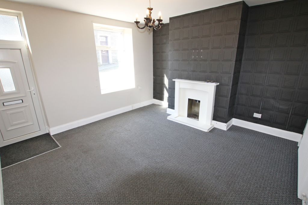 Property photo 2 of 6 2