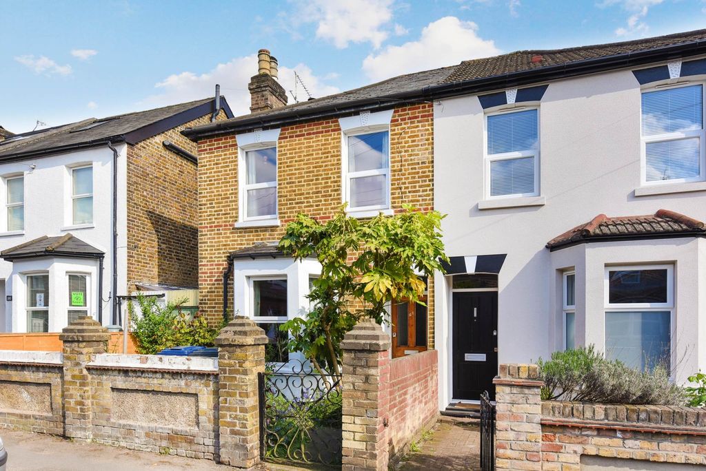 Property photo 1 of 11