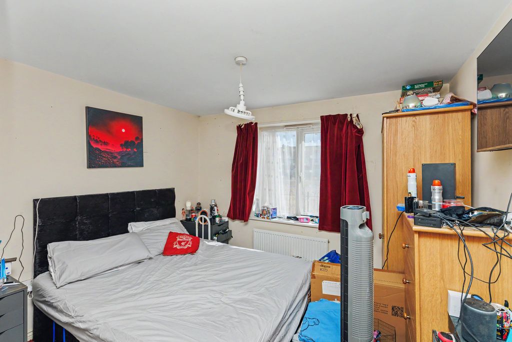Property photo 2 of 7 265 Signals Drive, Coventry, CV3 1Pa