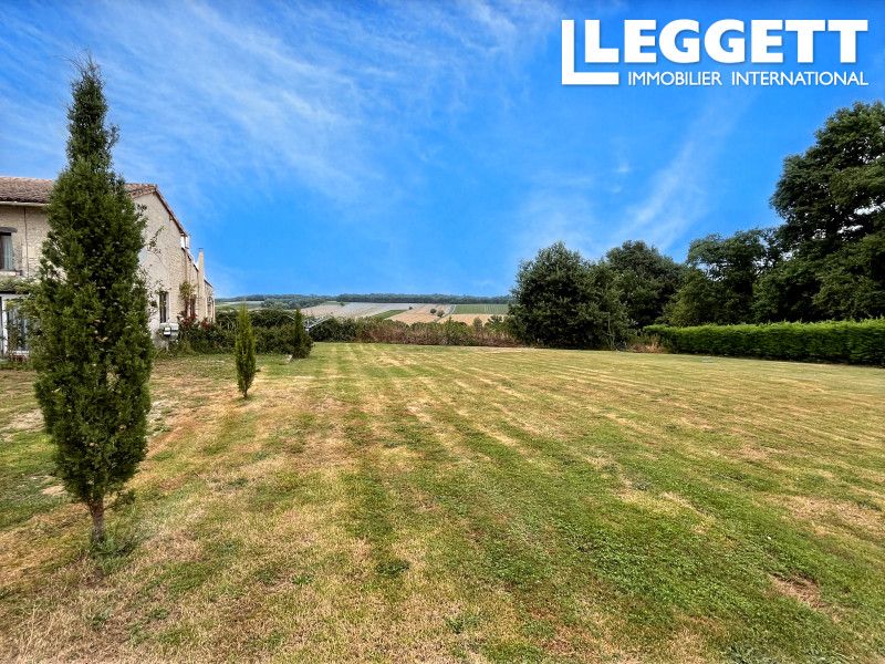 Property photo 3 of 10
