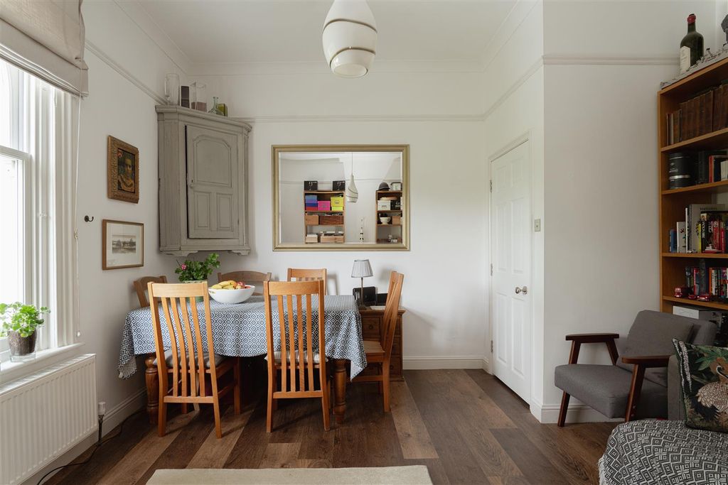 Property photo 2 of 11 5.Jpg