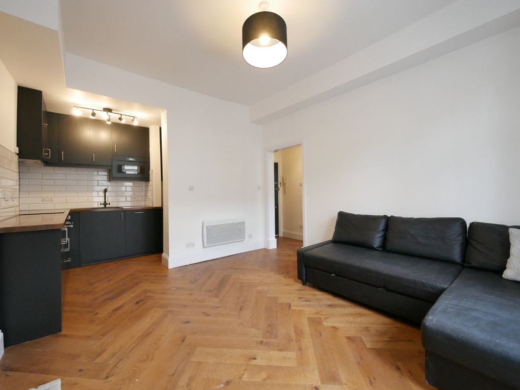 Property photo 3 of 11 Photo 3