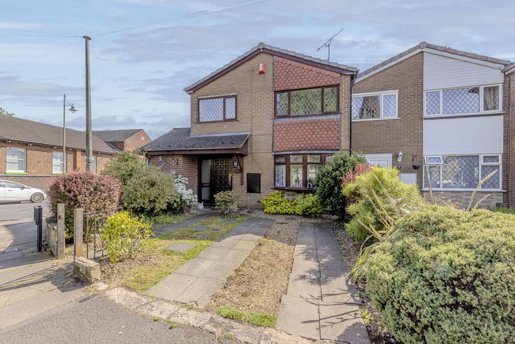Property photo 1 of 24