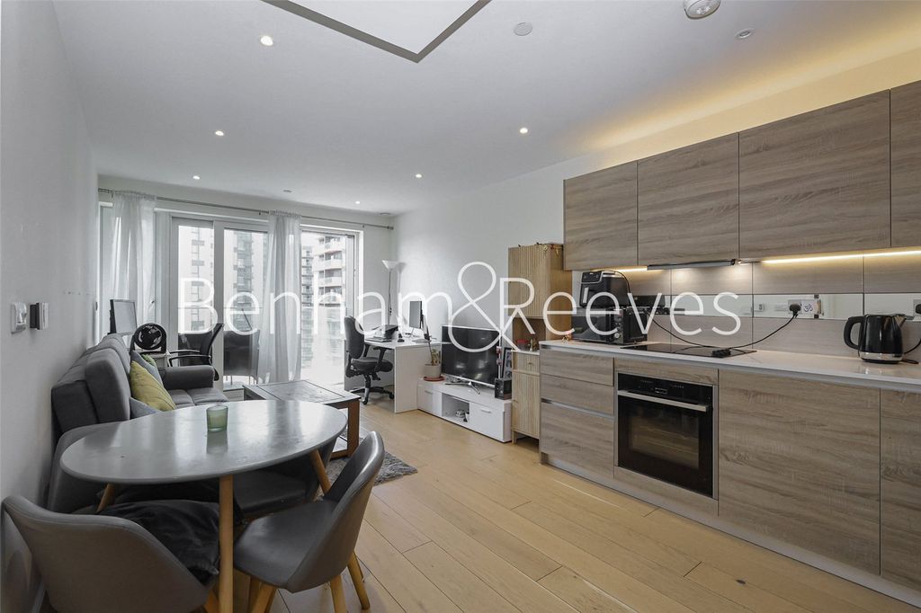Property photo 1 of 16 Picture No. 04