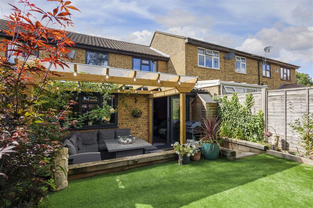 Property photo 2 of 19