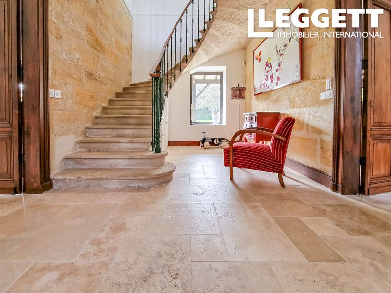 Property photo 3 of 10