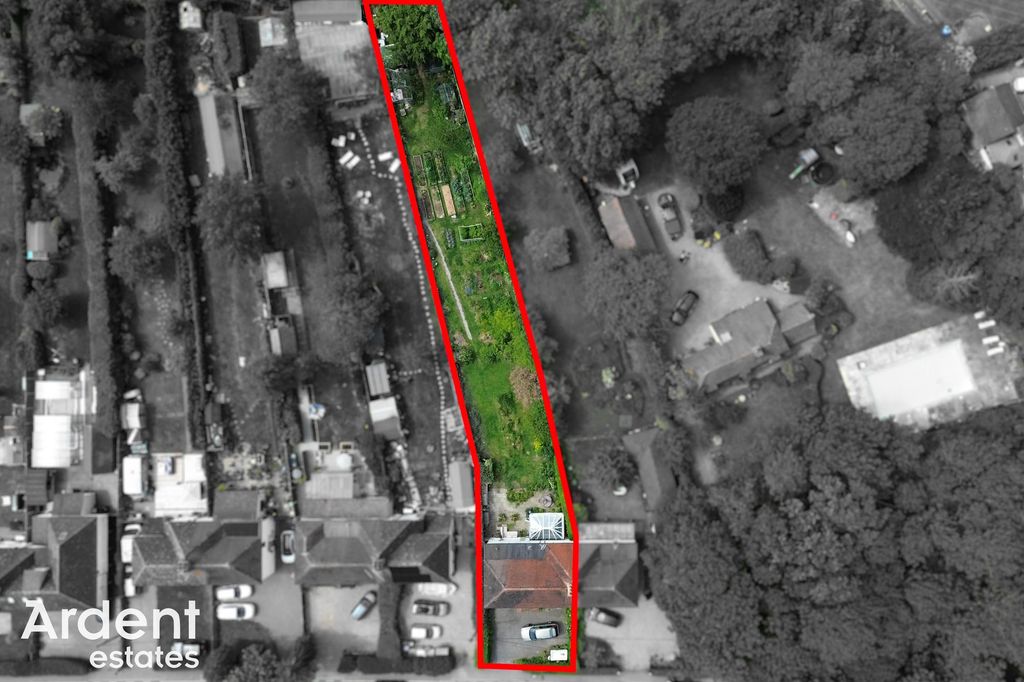 Property photo 3 of 33