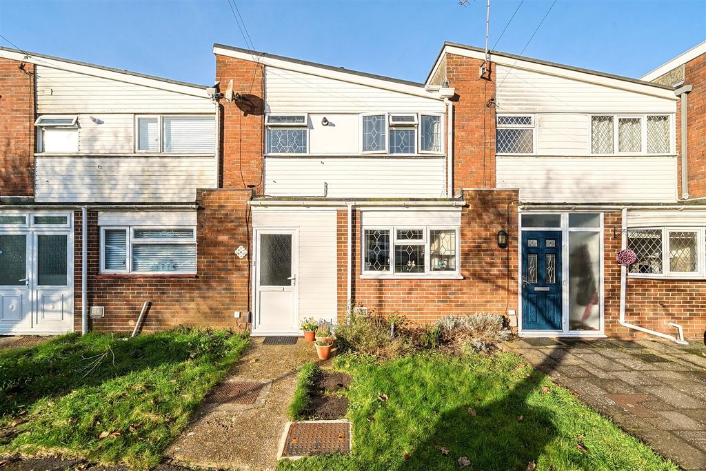 Property photo 1 of 17 Exterior