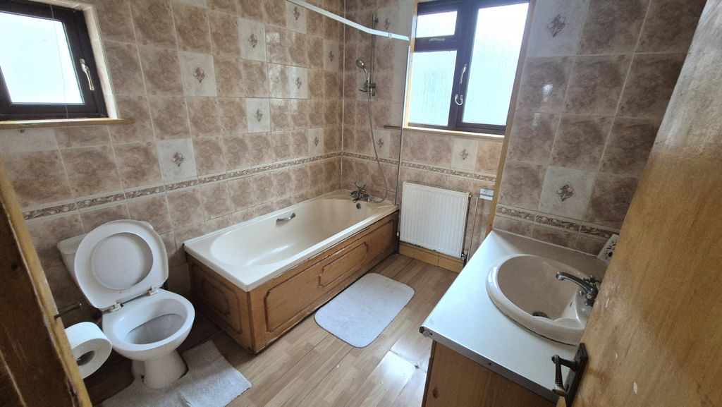 Additional image 12 of 3 bed semi-detached house for saleHay Lane, Kingsbury NW9