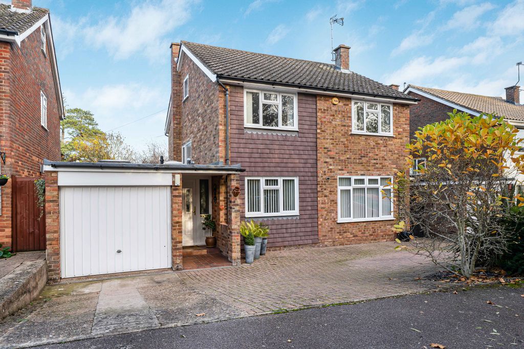 Property photo 1 of 25 Front