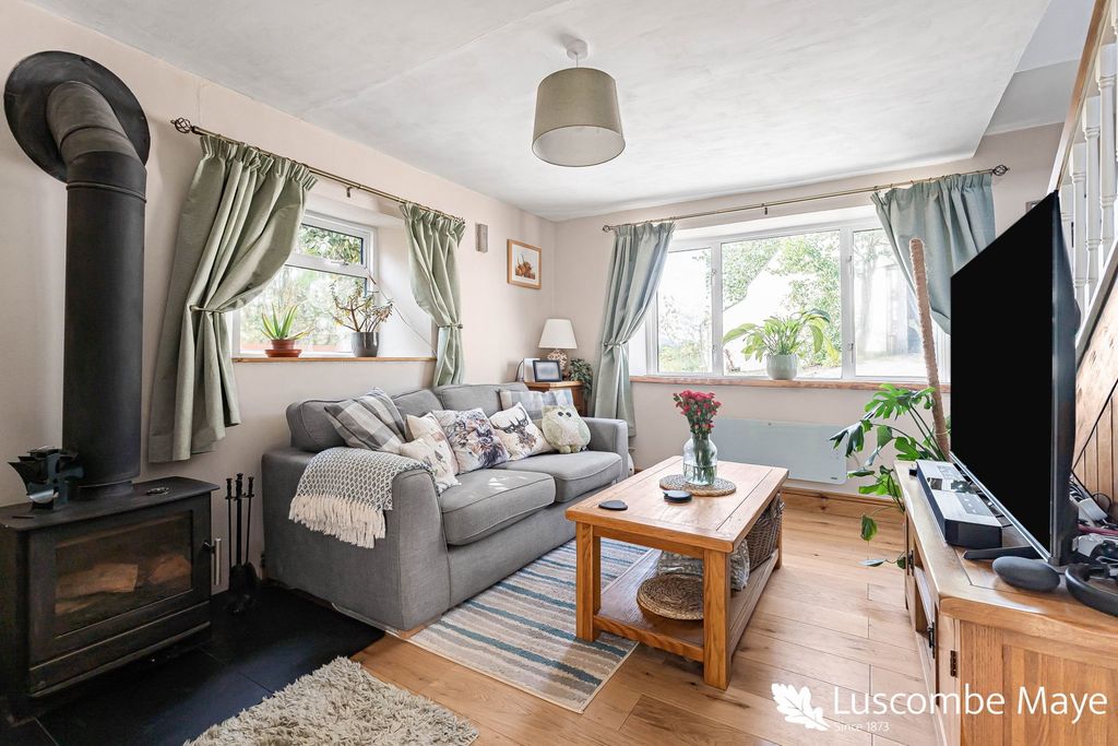 Property photo 2 of 13