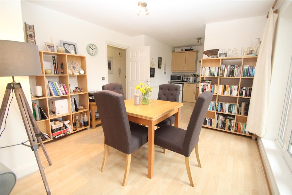 Property photo 2 of 15 Img_5499.Jpg