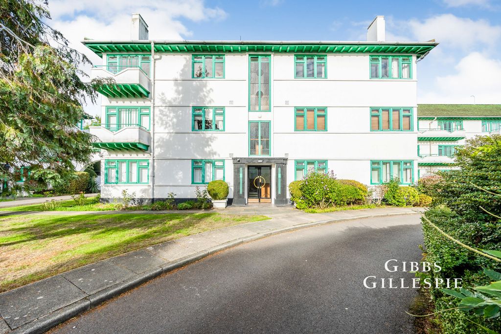 Property photo 1 of 10 Photo