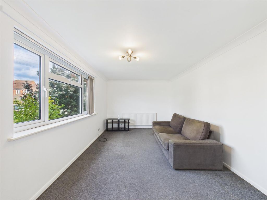 Property photo 3 of 6 Cam02435G0-Pr0159-Still006.Jpg