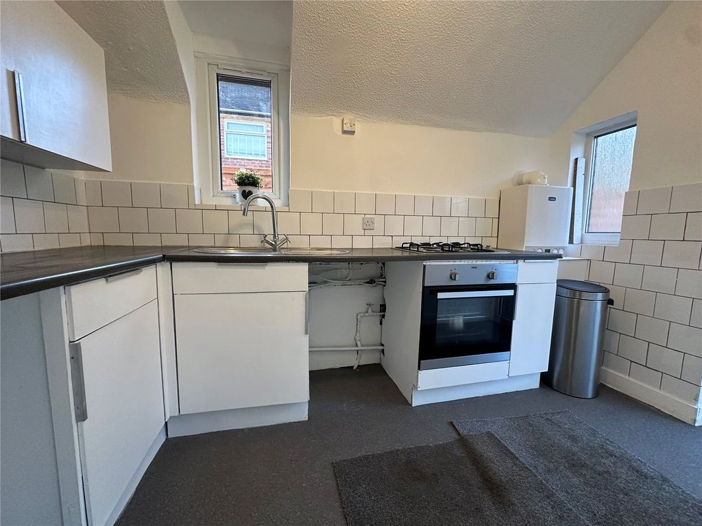 Property photo 3 of 17 Picture No. 02