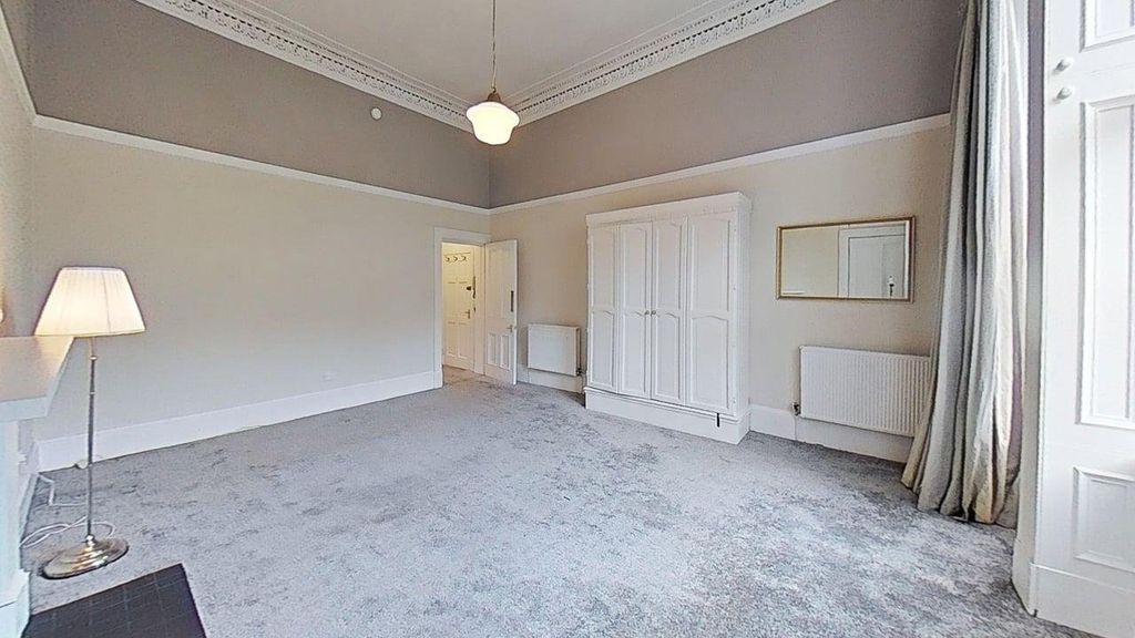 Property photo 3 of 11 Picture No. 22