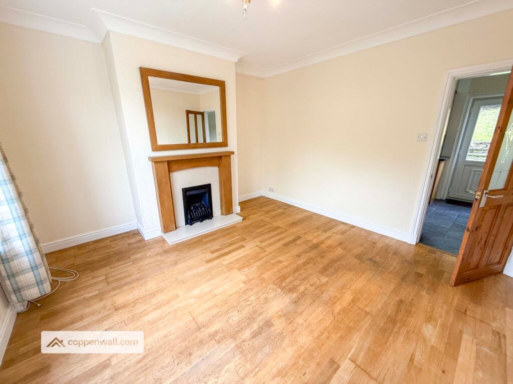 Property photo 2 of 26