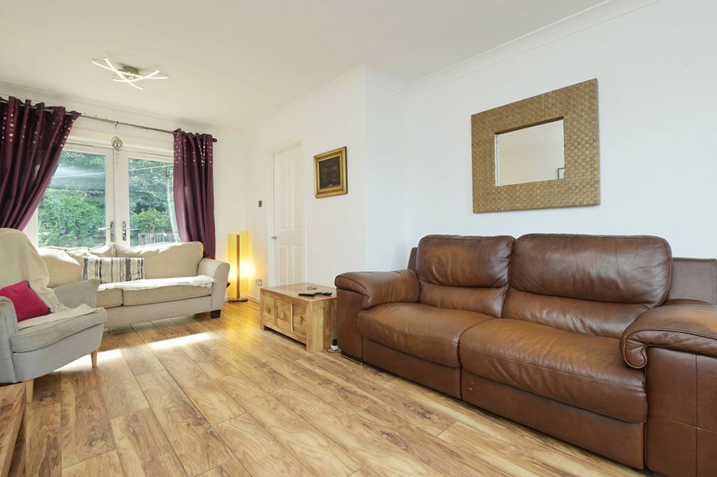 Property photo 3 of 37