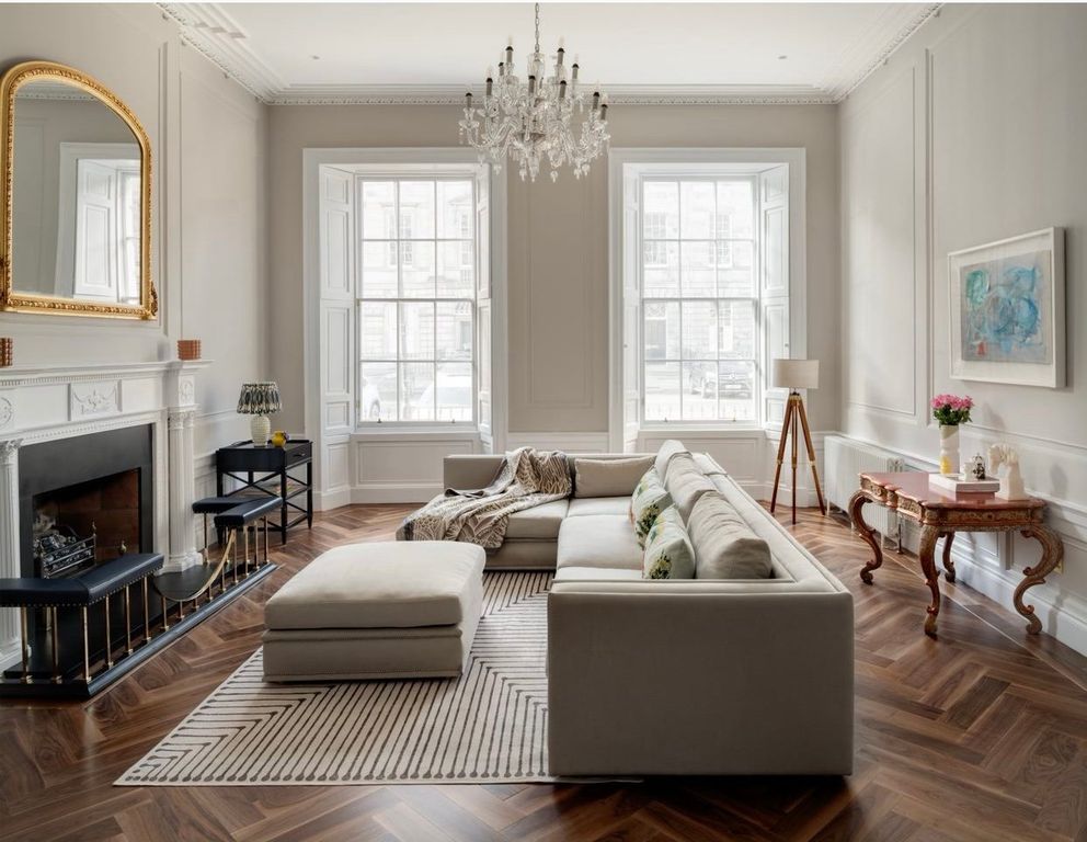 Property photo 1 of 45 Sitting Room