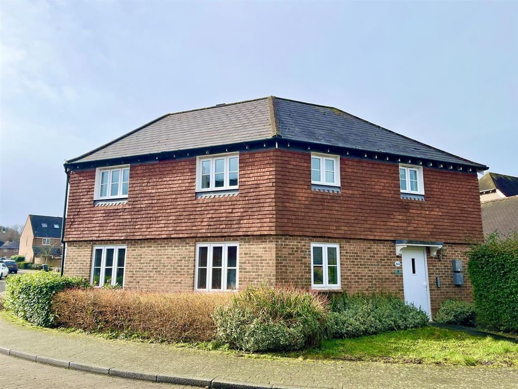 Property photo 1 of 14 Front