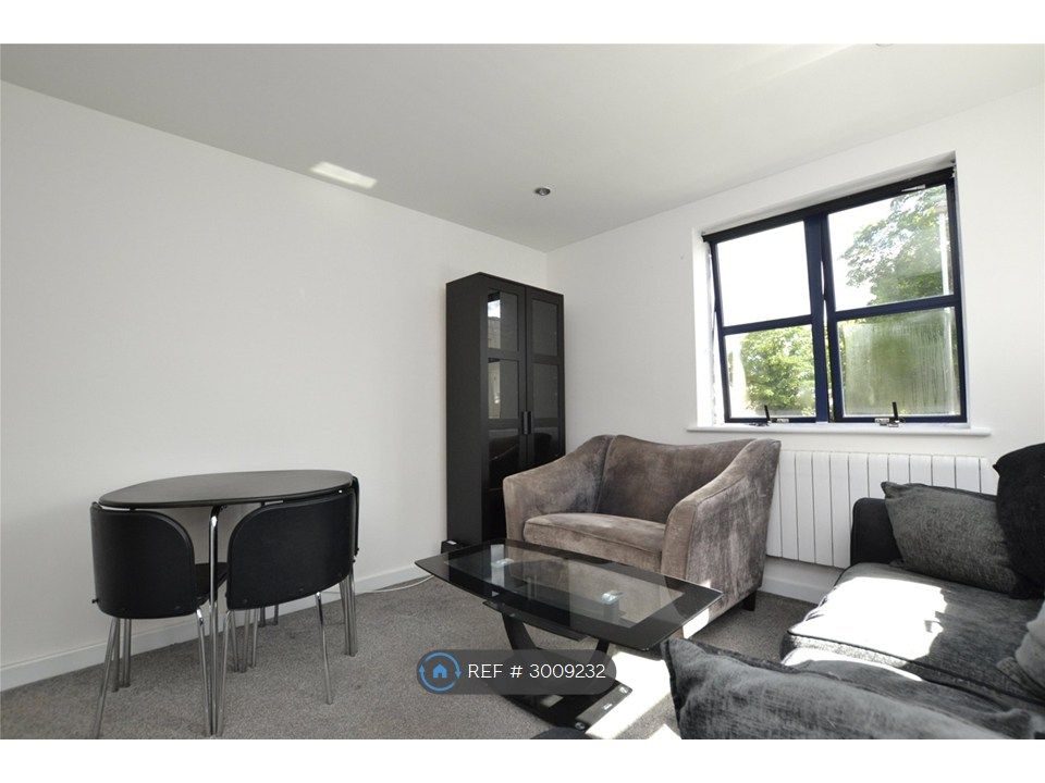 Property photo 3 of 6