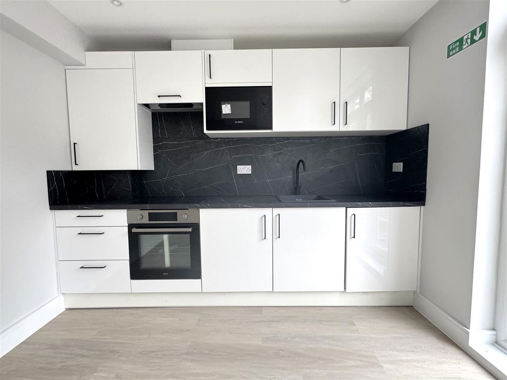Property photo 3 of 6 Img_0851.Jpg