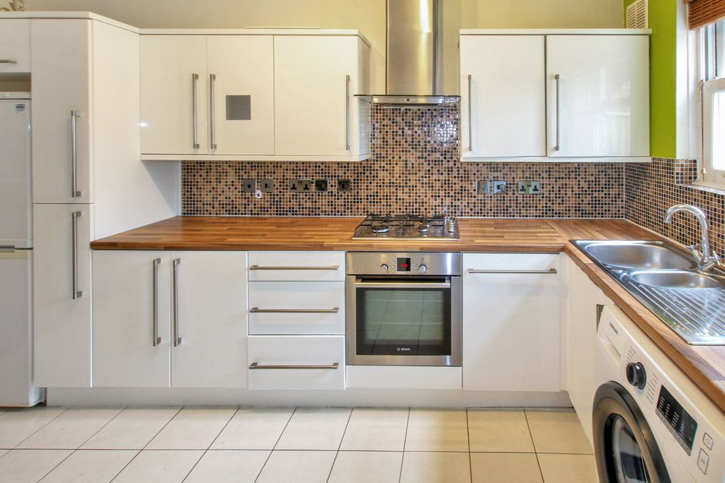 Property photo 1 of 7 Img_0888