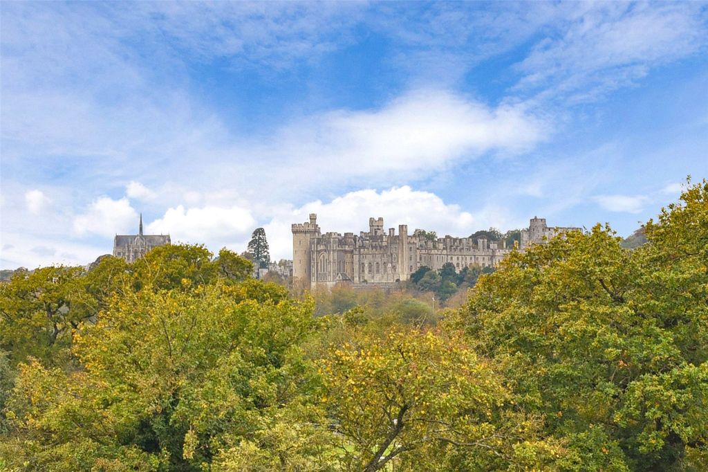 Property photo 2 of 19 The View