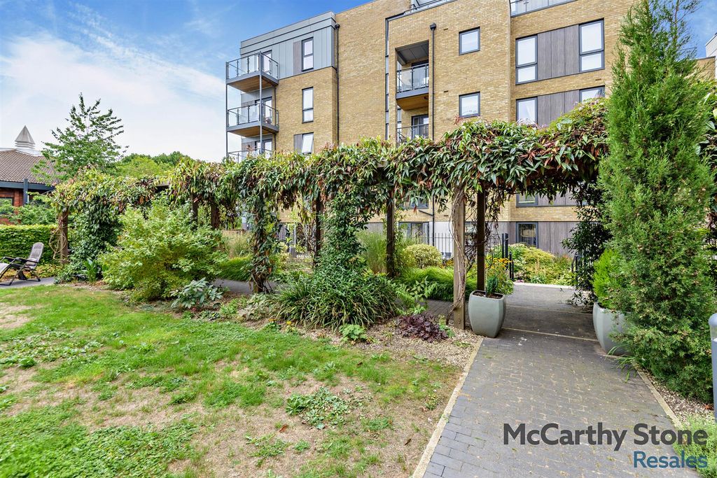 Additional image 17 of 2 bed flat for saleEdward House, Peggs Lane, Gascoyne Way, Hertford SG13