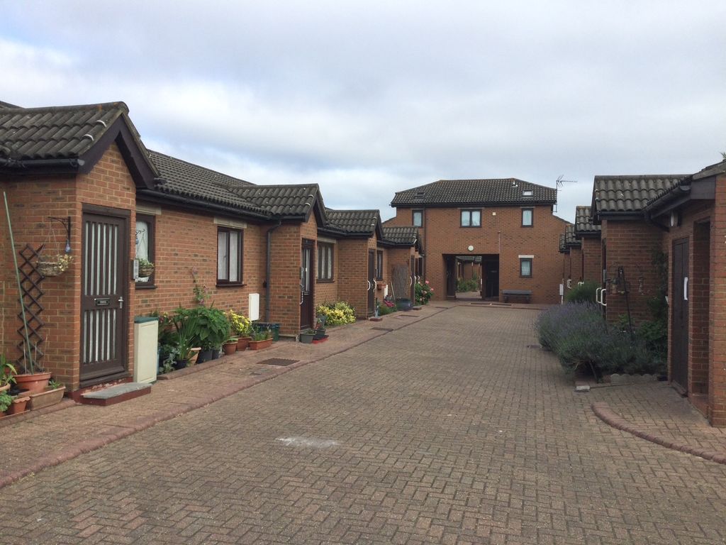 Property photo 2 of 16 A.1B External