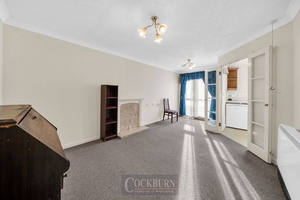 Property photo 2 of 15