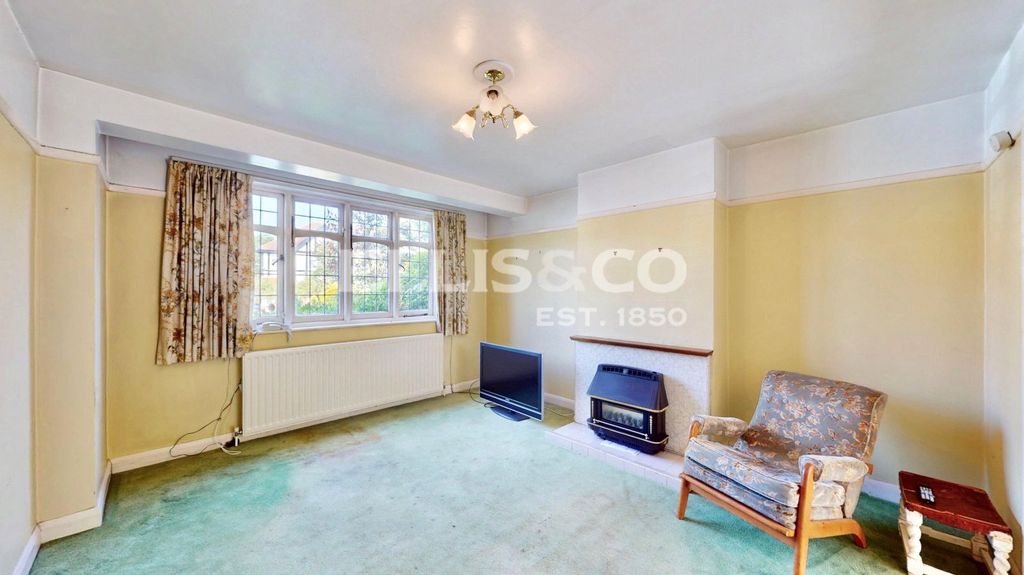 Property photo 3 of 24 Picture No. 17