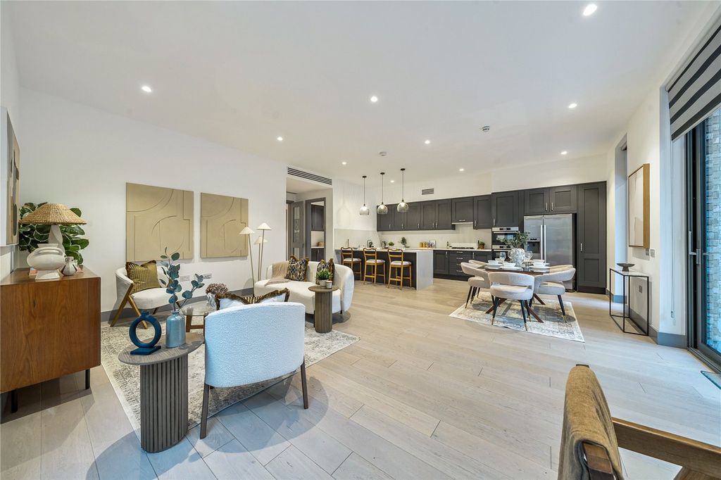 Property photo 2 of 19 Picture No. 08